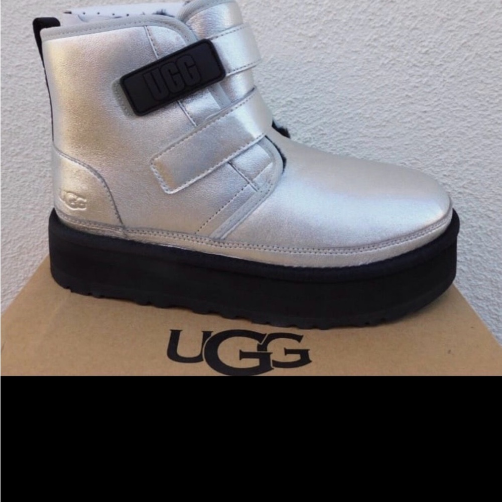 NIB UGG Neumel Platform Leather Kids Women’s - Picture 2 of 5